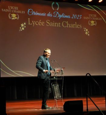 REMISE DES DIPLOMES SESSION 2025 LGT - Lycée Saint Charles