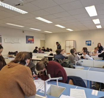 Atelier Protéines pour nos 1ères spécialité SVT - Lycée Saint Charles