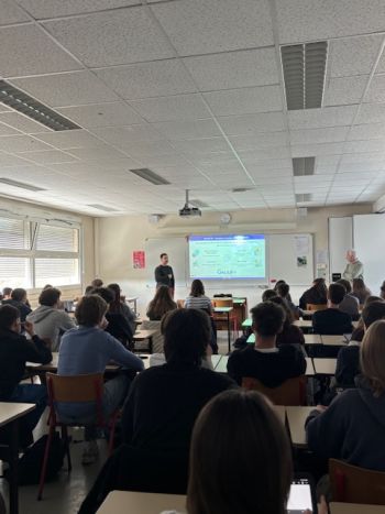 Intervention sur l'IA en SNT - projet Erasmus - astrophysique - Lycée Saint Charles